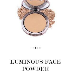 Luminous Face Powder by [Brand] - Tan